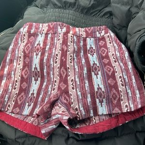 Holster size 0 Aztec print shorts